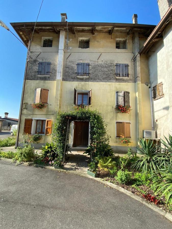 Il Casale Del Miele Bed and Breakfast Fraforeano Exteriör bild